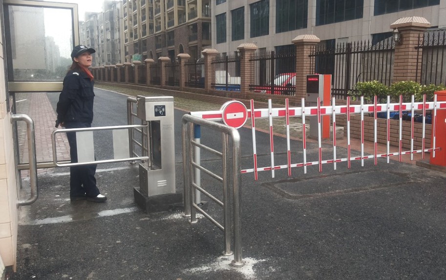 �������ݰ�բͣ����